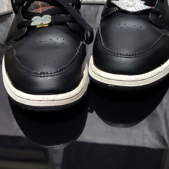 Womens 8 Kids 6.5 Black and Purple Sneakers - Picture 9 of 13